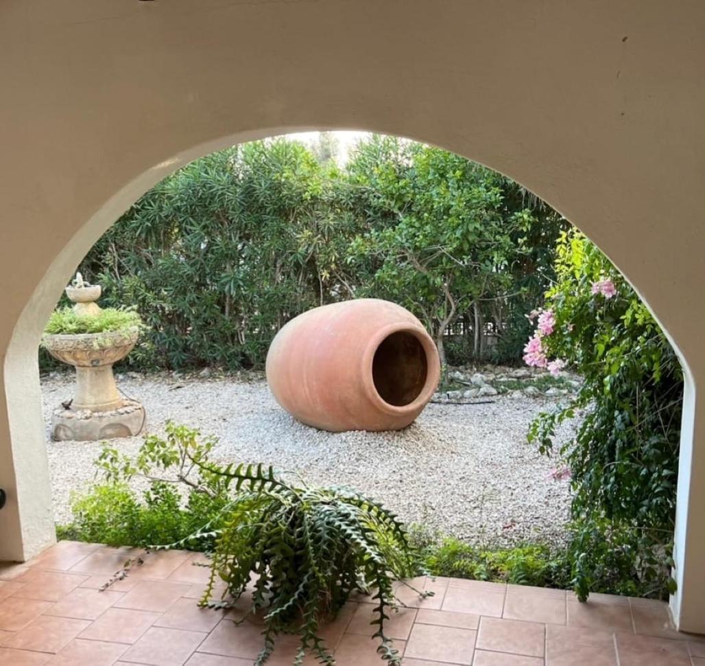 Villa Cecylia Es Canutells Exterior photo